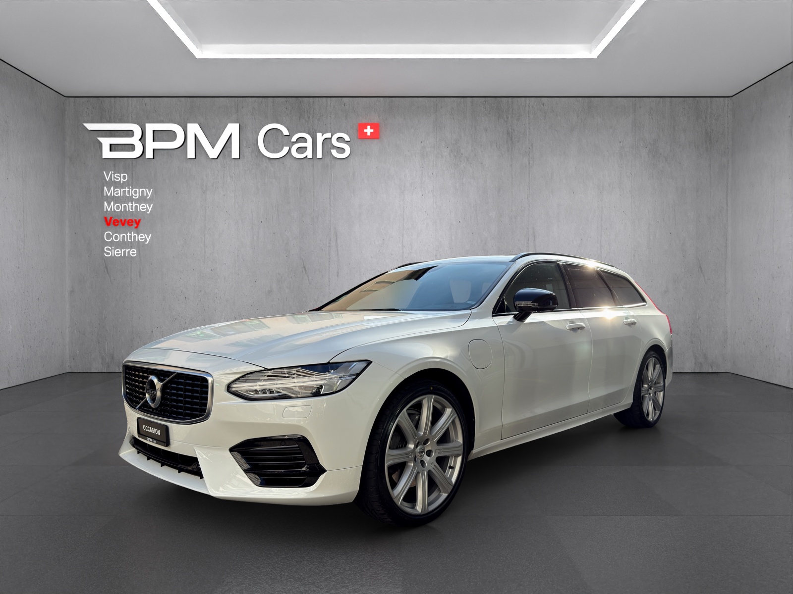 Photo VOLVO V90 V90 2.0 T8 TE R-Design AWD
