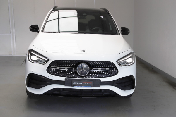 Image MERCEDES-BENZ GLA 220 GLA 220d AMG Line 4Matic