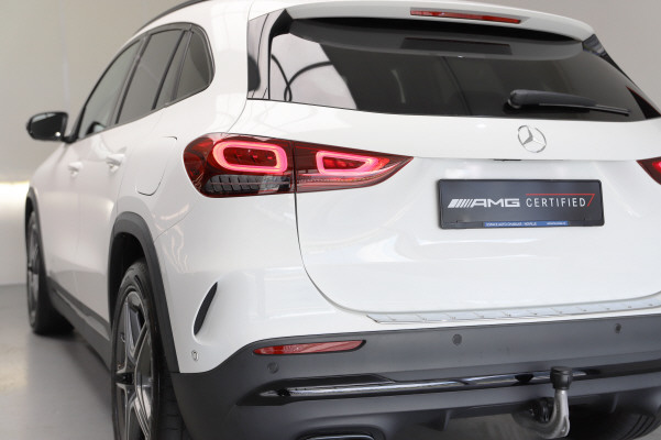 Image MERCEDES-BENZ GLA 220 GLA 220d AMG Line 4Matic