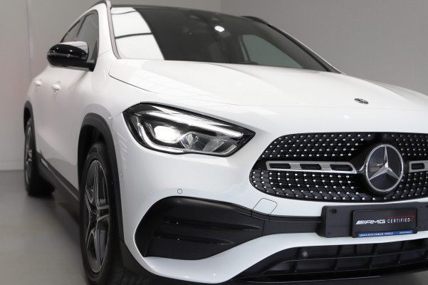 Image MERCEDES-BENZ GLA 220 GLA 220d AMG Line 4Matic
