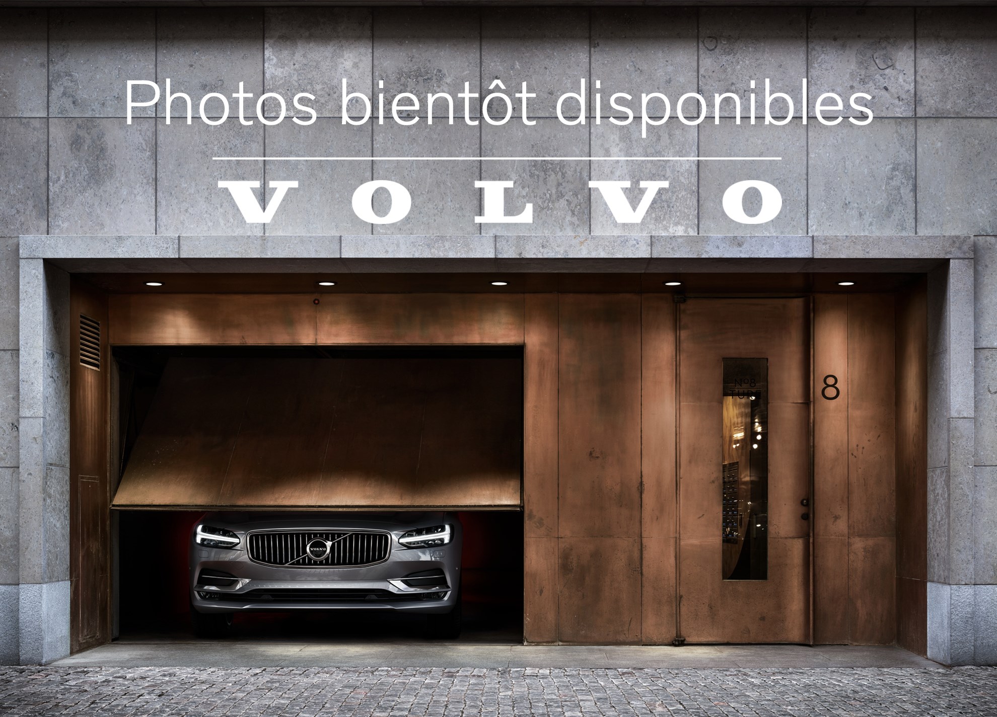 Photo VOLVO XC40 XC40 Recharge P8 Twin AWD Pure Electric Plus