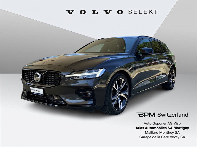 Photo VOLVO V60 V60 2.0 B5 Plus Dark AWD