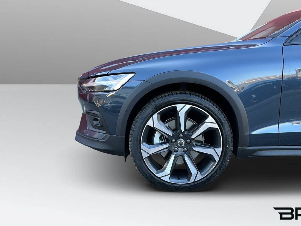 Image VOLVO V60 V60 Cross Country 2.0 B4 Ultimate AWD MY24