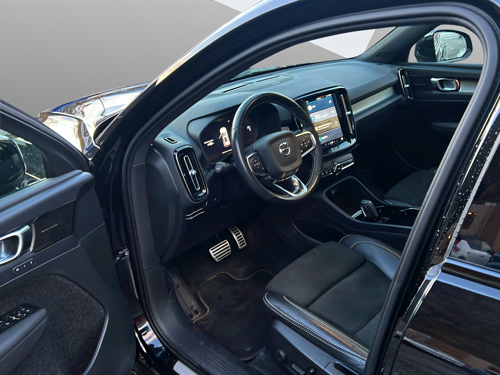 Image VOLVO XC40 XC40 P8 Twin R-Design AWD