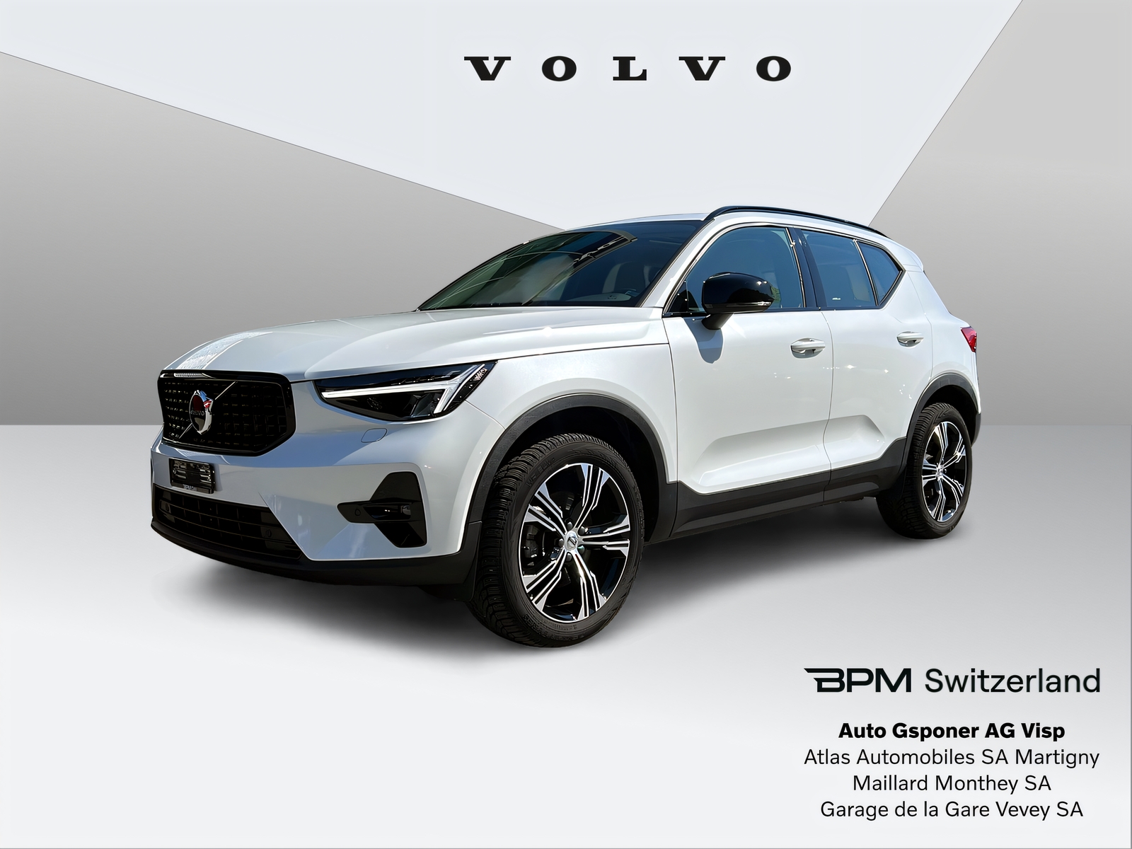 Photo VOLVO XC40 XC40 2.0 B5 MH Ultimate Dark AWD