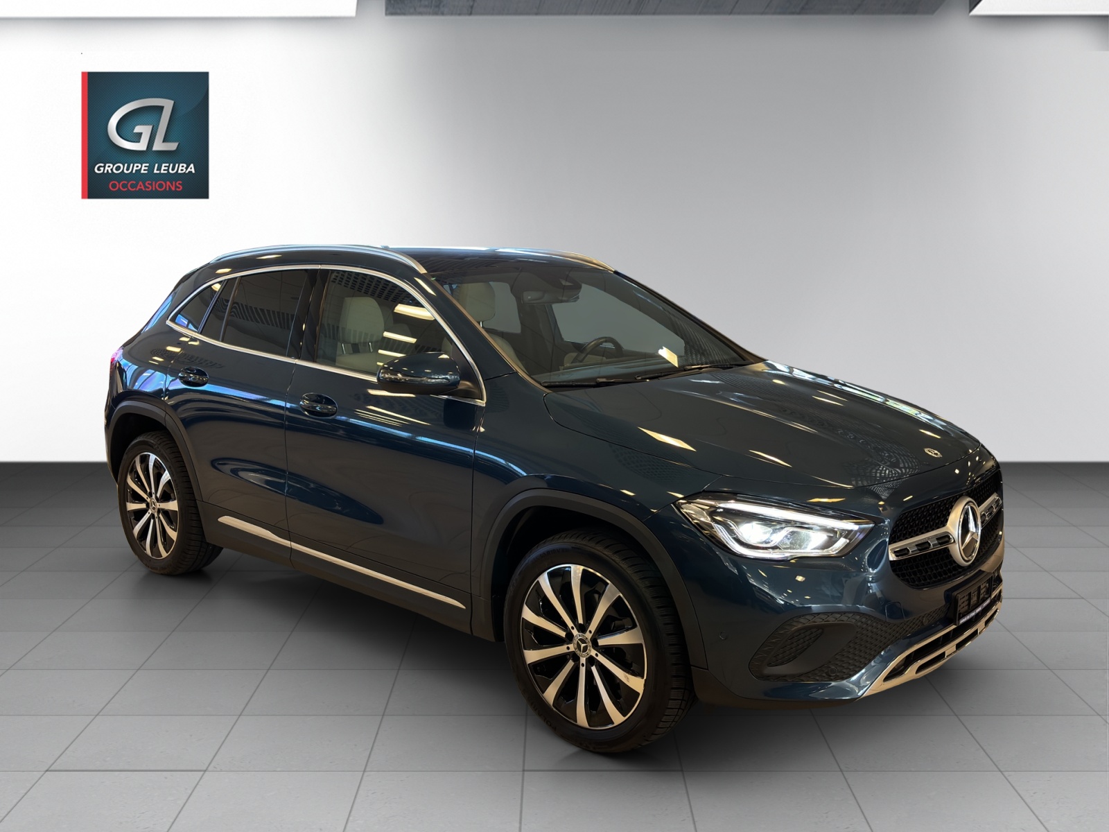 Photo MERCEDES-BENZ GLA 180 GLA 180 Progressive 7G-D
