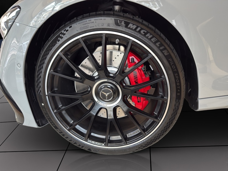 Image MERCEDES-BENZ E 53 AMG E 53 Hybrid 4Matic+ 9G-Tronic