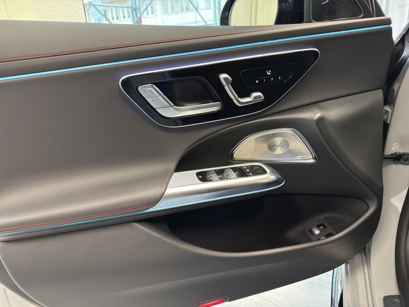 Image MERCEDES-BENZ E 53 AMG E 53 Hybrid 4Matic+ 9G-Tronic