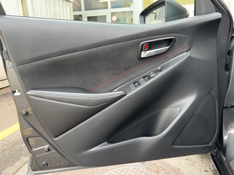 Image MAZDA 2 2 SKYACTIV-G 90 Mild Hybrid Homura Aka