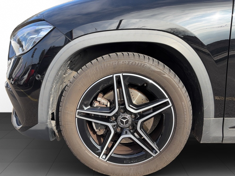 Image MERCEDES-BENZ GLA 200 GLA 200 AMG Line 7G-DCT