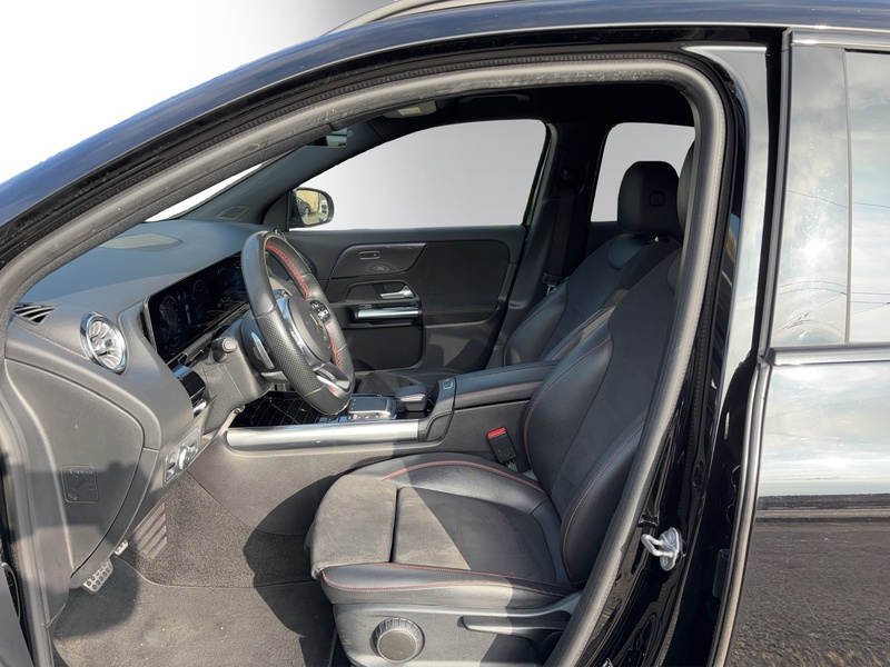 Image MERCEDES-BENZ GLA 200 GLA 200 AMG Line 7G-DCT