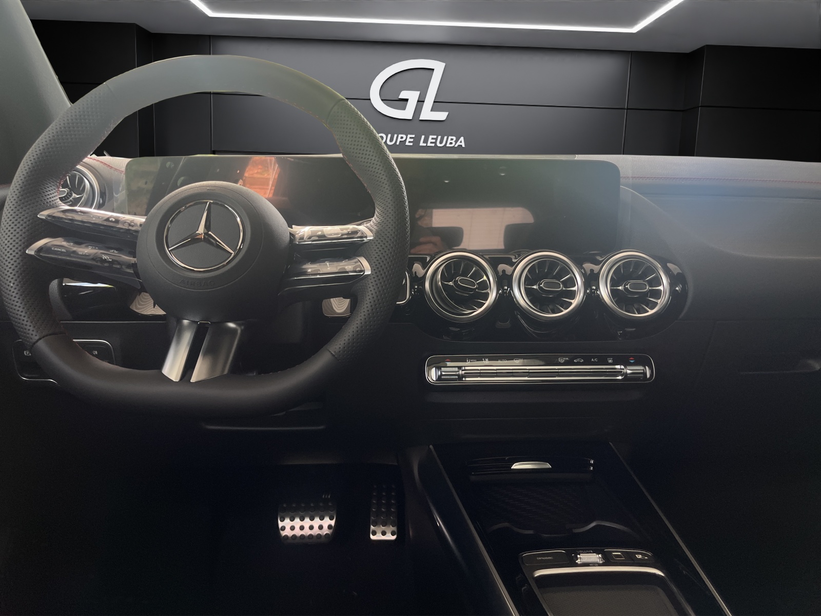 Image MERCEDES-BENZ EQA 350 EQA 350 66,5 kWh 4Matic Excellence