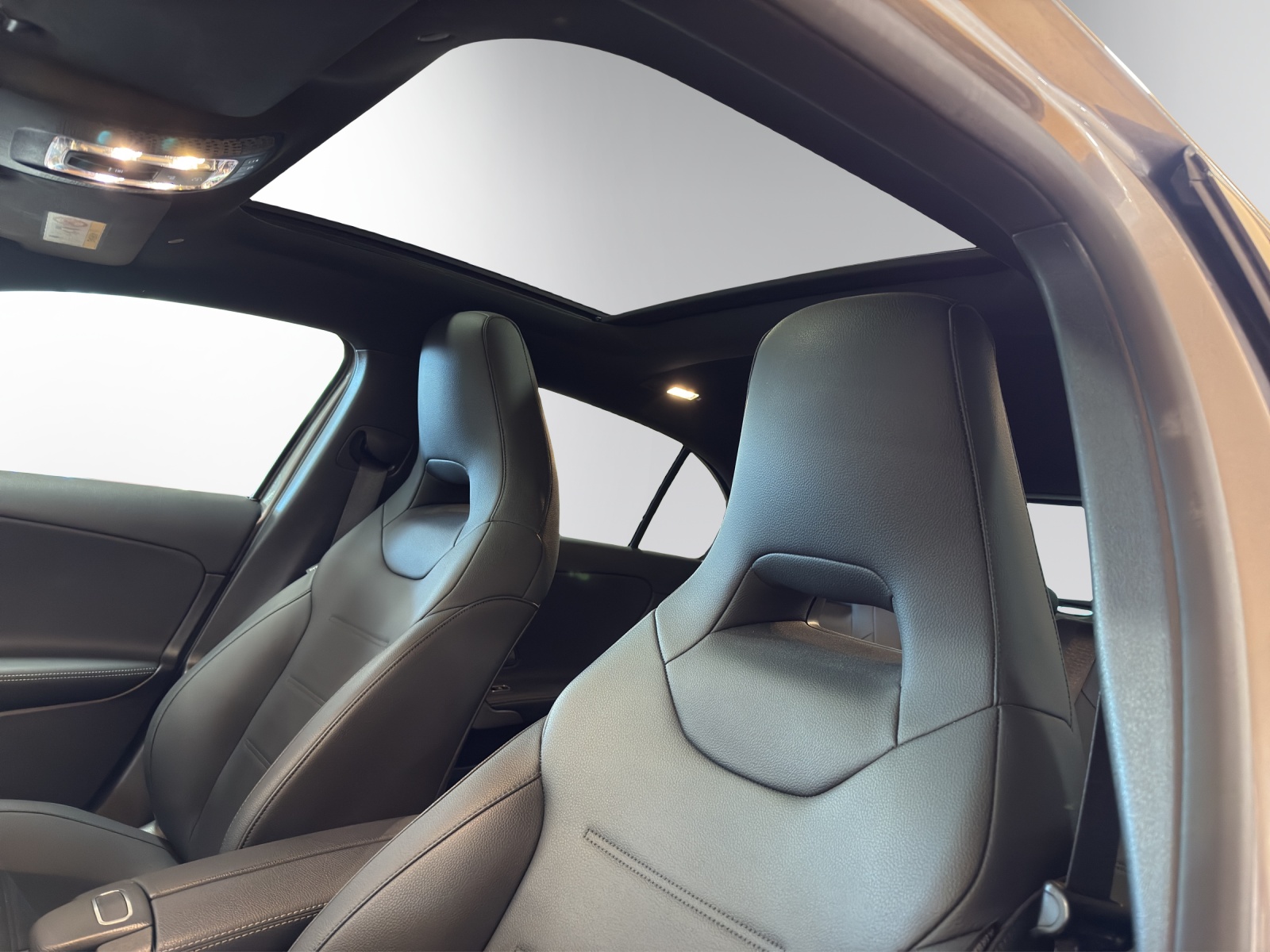 Image MERCEDES-BENZ A 180 A 180 Night Star AMG Line