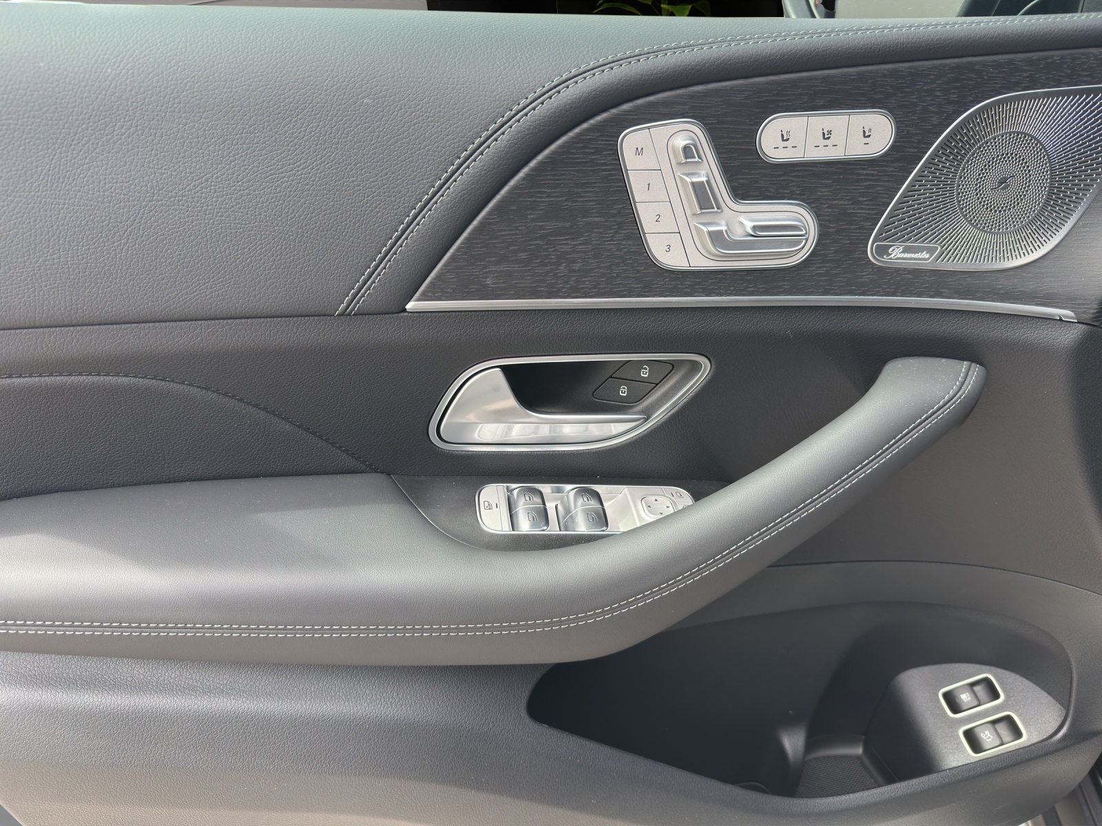 Image MERCEDES-BENZ GLE 400 GLE 400 e EQ Hybrid 4Matic 9G-Tronic EQ Star