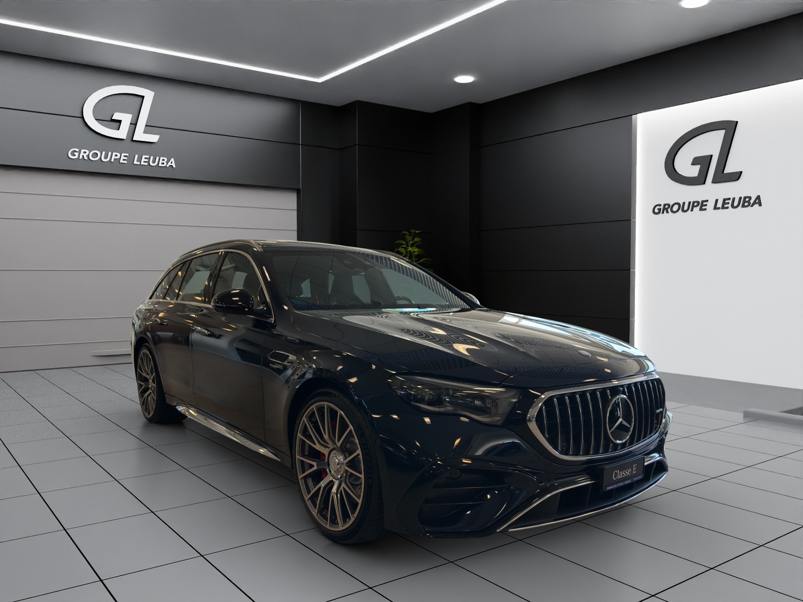 Photo MERCEDES-BENZ E 53 AMG E 53 Hybrid T 4Matic+ 9G-Tronic