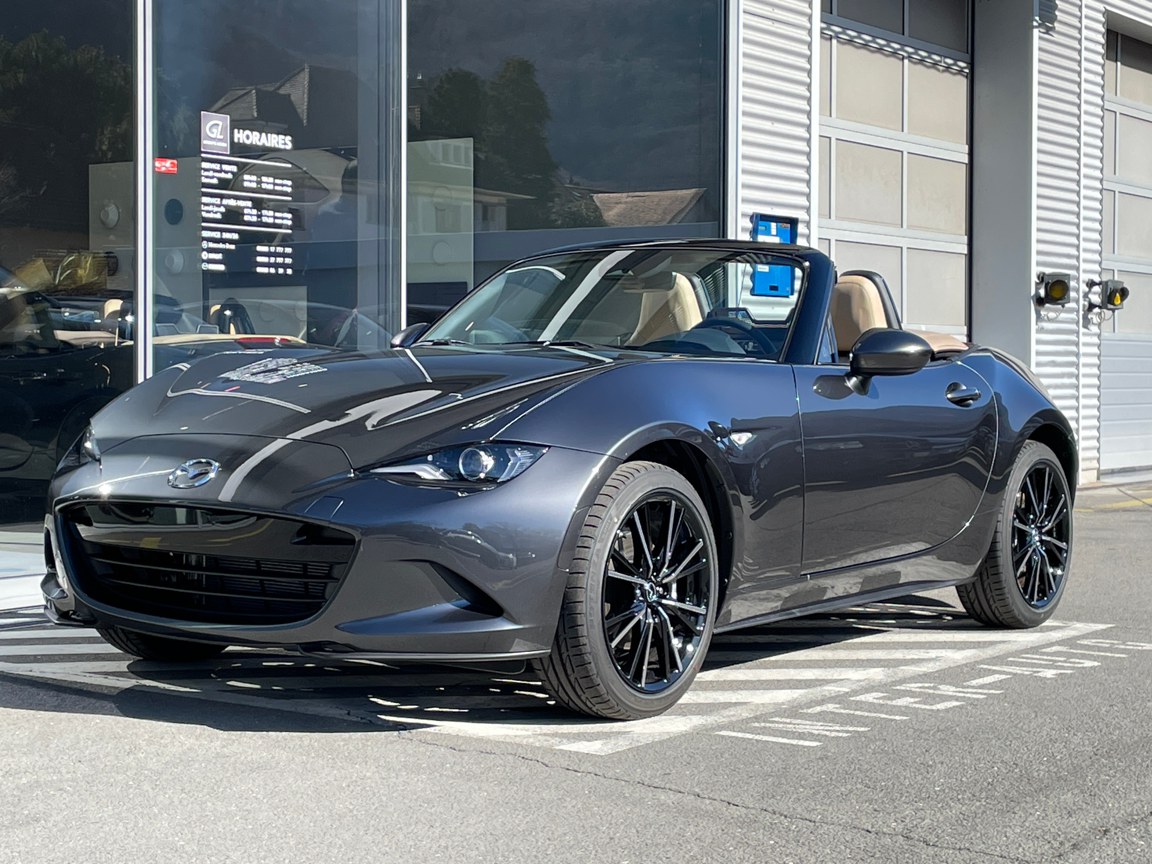 Photo MAZDA MX-5 MX-5 Skyactiv-G 184 Kazari