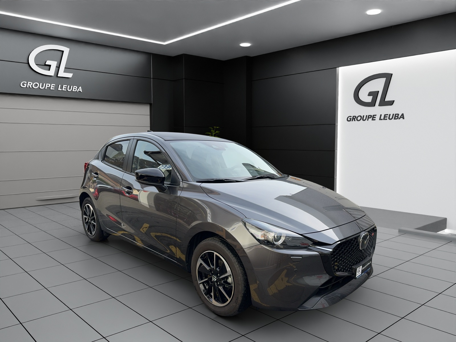 Photo MAZDA 2 2 G 90 MHD Homura Aka
